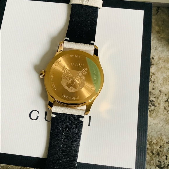 STUNNING Ladies GUCCI watch NEW with tags ๐ฅ - Picture 3 of 13